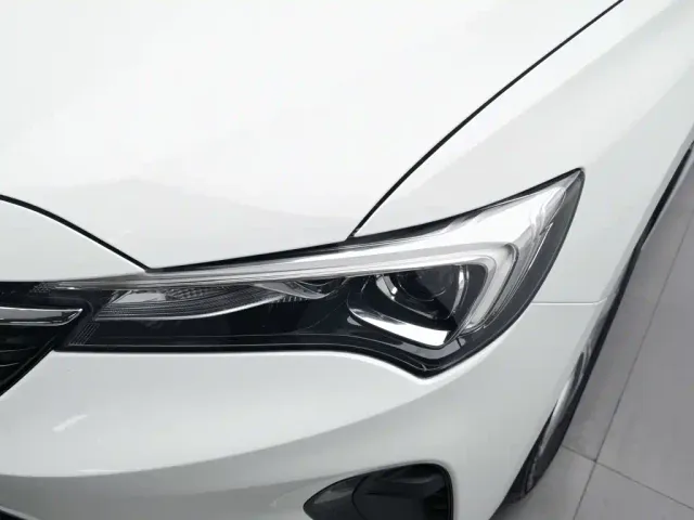 Buick Verano — Фото автомобиля 7