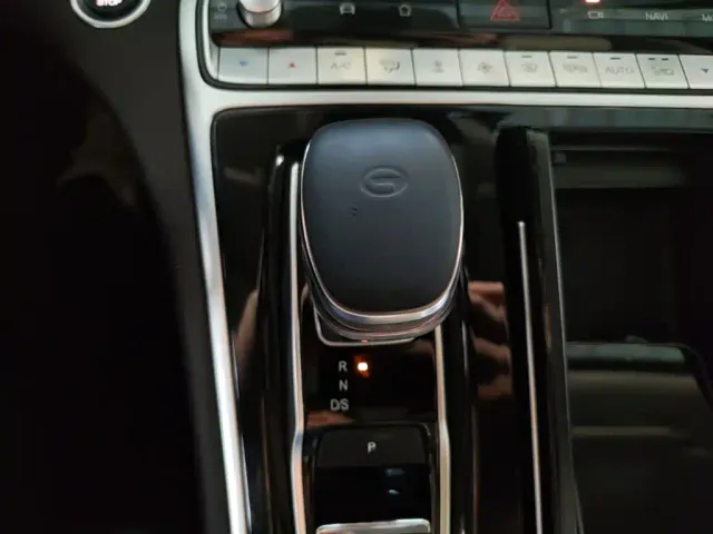 GAC Trumpchi M8 — Фото автомобиля 13
