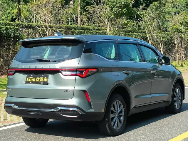 Geely Jiaji — Фото автомобиля 3