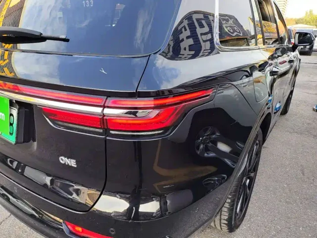 Li Auto ONE — Фото автомобиля 7