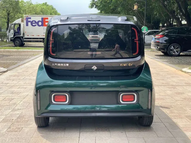 Baojun KiWi EV — Фото автомобиля 5