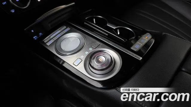 Genesis G80 Бензин 3.5 турбо AWD — Фото автомобиля 9
