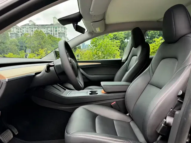 Tesla Model Y — Фото автомобиля 7