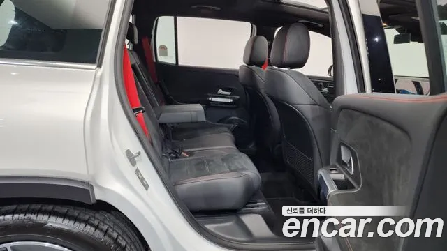 Mercedes-Benz GLB-Class — Фото автомобиля 12