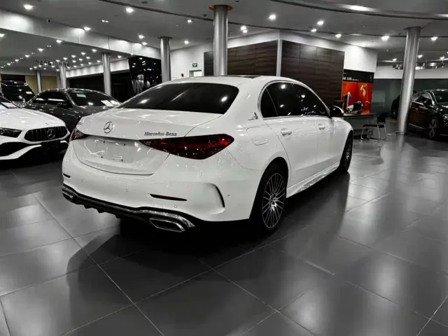 Mercedes-Benz C-Class — Фото автомобиля 5