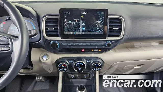 Hyundai Venue — Фото автомобиля 19