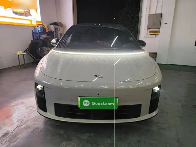 Li Auto Li Auto i6 2025 2WD Base Model — Фото автомобиля 2