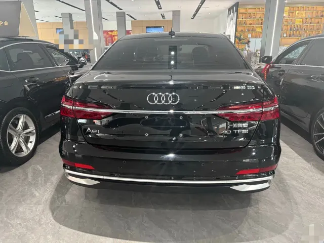 Audi A6L — Фото автомобиля 9