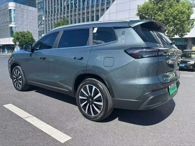 Chery Fengyun T8 — Фото автомобиля 7