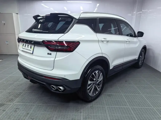 Geely Binyue — Фото автомобиля 17