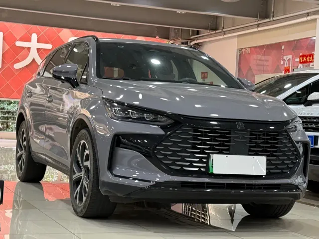 BYD Tang — Фото автомобиля 3