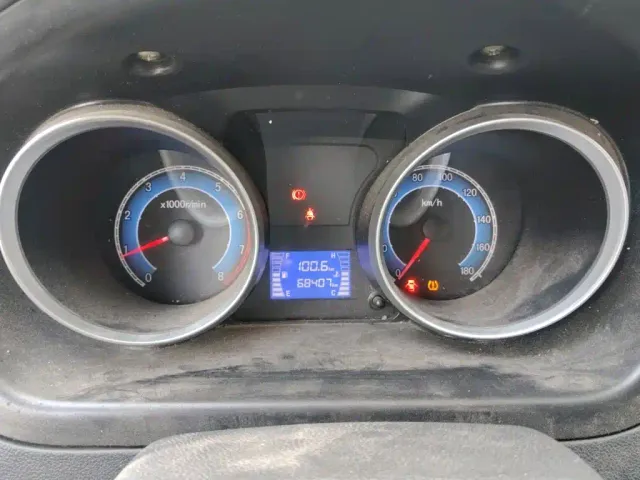 Changan Ruixing M60 — Фото автомобиля 3