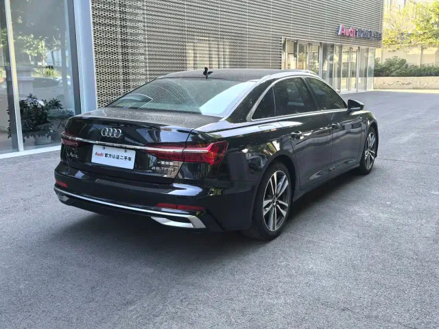 Audi A6L — Фото автомобиля 2