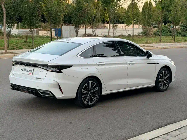 Chery Arrizo 8 — Фото автомобиля 4