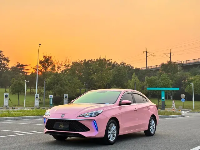 Фотография автомобиля — Roewe i5