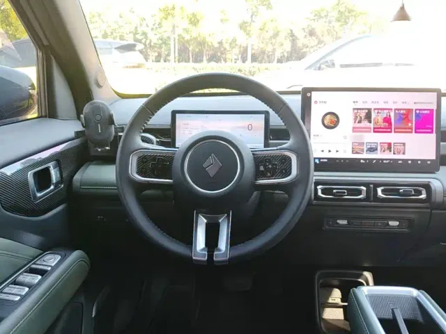 Baojun Yep Plus — Фото автомобиля 10