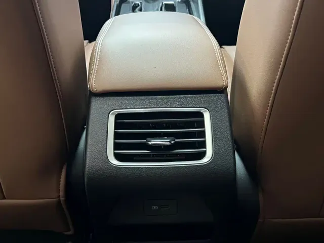Geely Vision X6 — Фото автомобиля 8