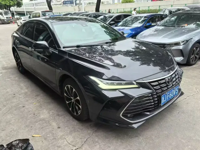 Toyota Avalon — Фото автомобиля 2