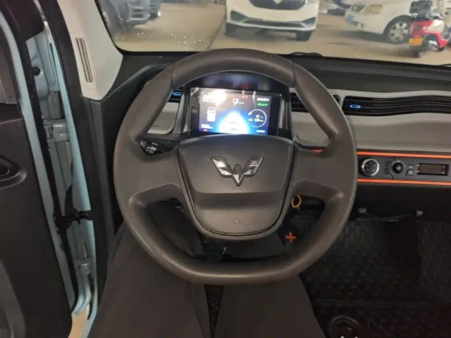 Wuling Hongguang Mini EV — Фото автомобиля 10