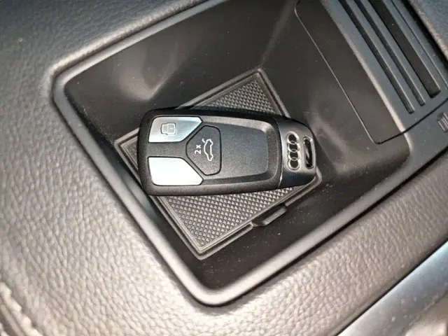 Audi Q5L — Фото автомобиля 8