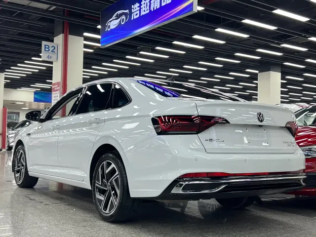 Volkswagen Sagitar — Фото автомобиля 12