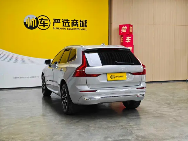 Volvo XC60 — Фото автомобиля 6