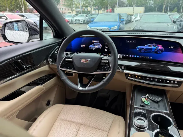 Cadillac XT5 — Фото автомобиля 11