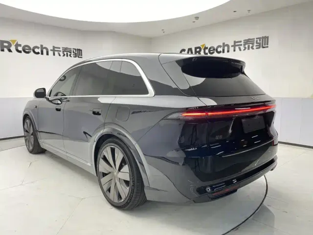 Li Auto L8 — Фото автомобиля 7