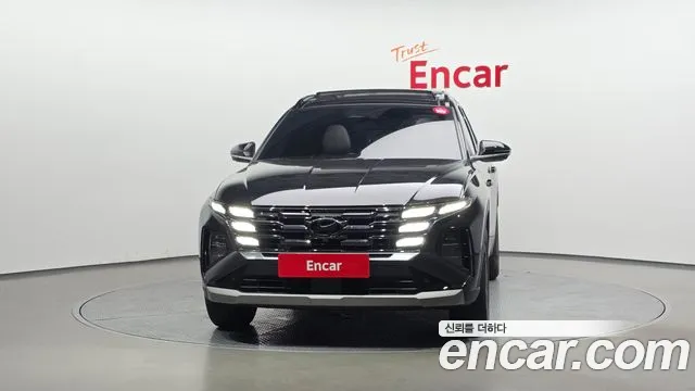 Hyundai Tucson Новый Tucson (NX4) Бензин 1.6 турбо 2WD — Фото автомобиля 3