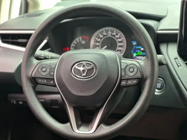 Toyota Corolla — Фото автомобиля 11