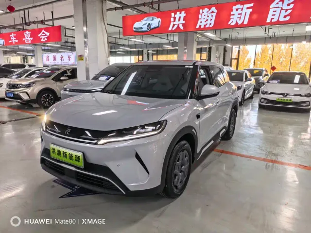 Фотография автомобиля — BYD Yuan UP