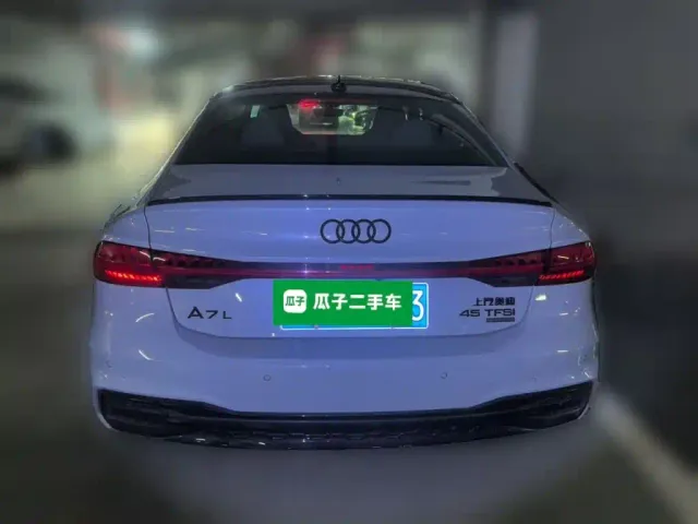 Audi A7L — Фото автомобиля 5