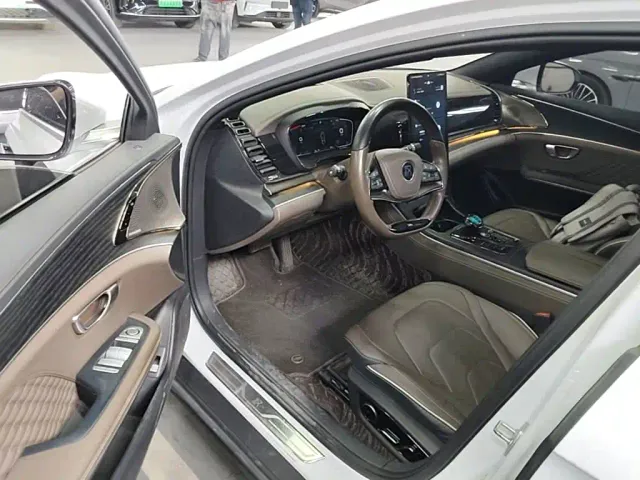 BYD Han — Фото автомобиля 15