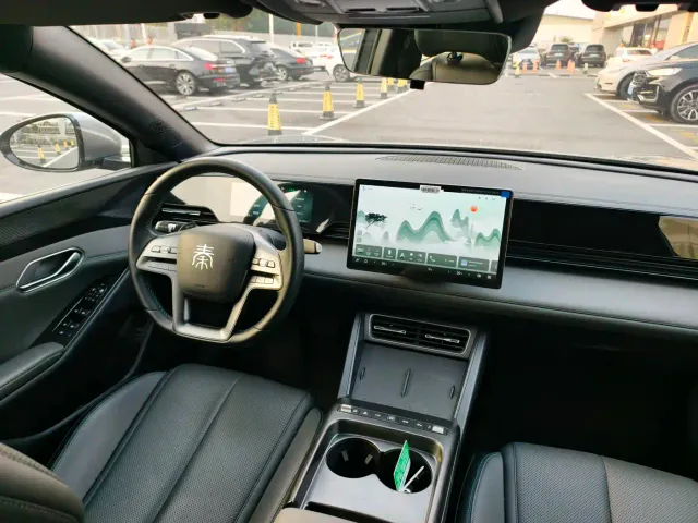 BYD Qin L — Фото автомобиля 6