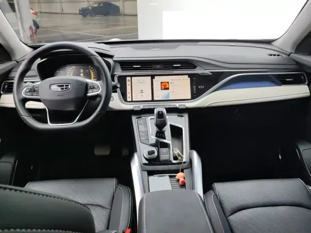 Geely Boyue — Фото автомобиля 12