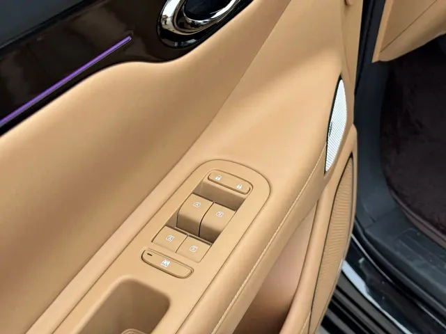 GAC Trumpchi E8 — Фото автомобиля 5