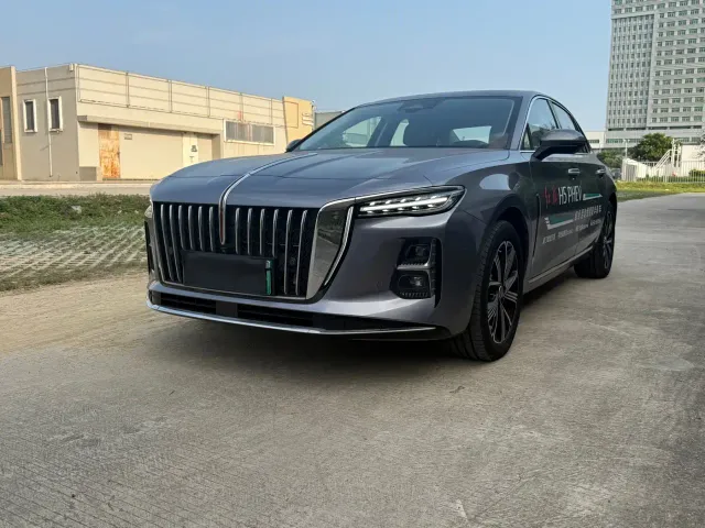 Фотография автомобиля — Hongqi H5 PHEV