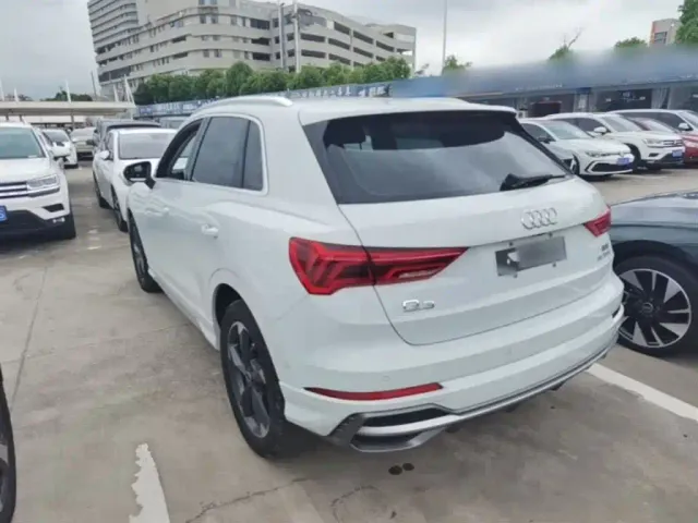 Audi Q3 — Фото автомобиля 4