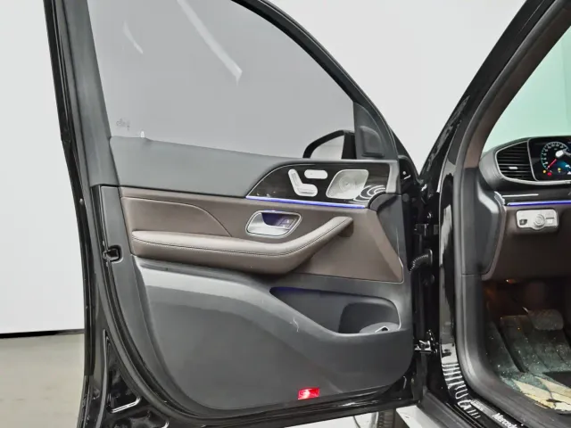 Mercedes-Benz GLE-Class — Фото автомобиля 19