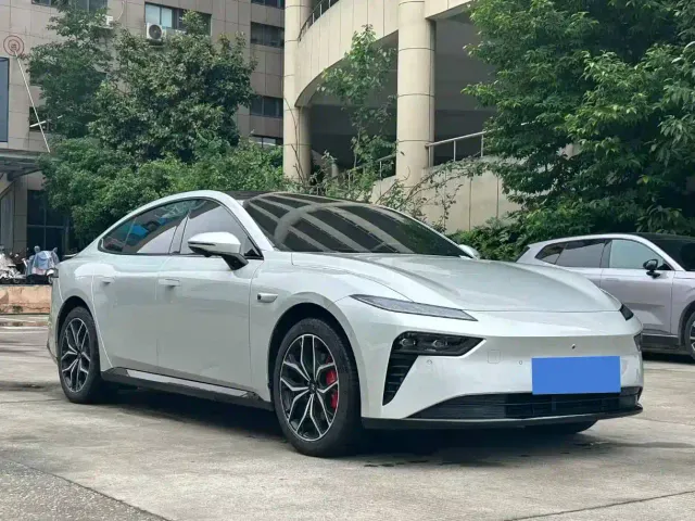Dongfeng eπ 007 — Фото автомобиля 3