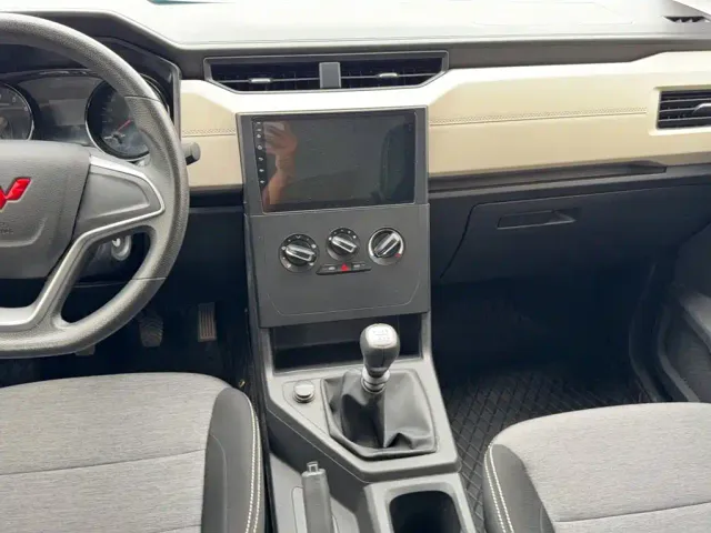Wuling Zhengcheng — Фото автомобиля 5