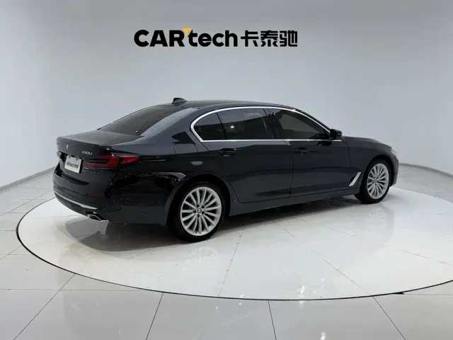 BMW 5 Series — Фото автомобиля 5