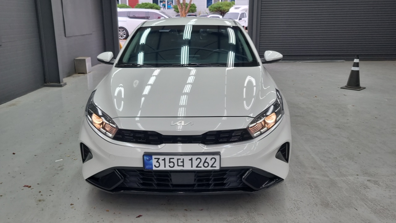 Kia K3 — Фото автомобиля 3
