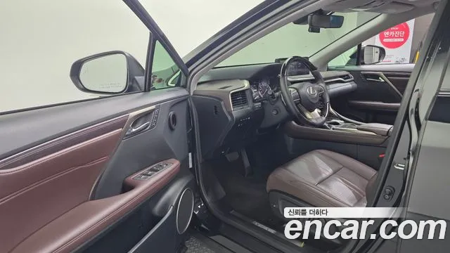 Lexus RX — Фото автомобиля 10