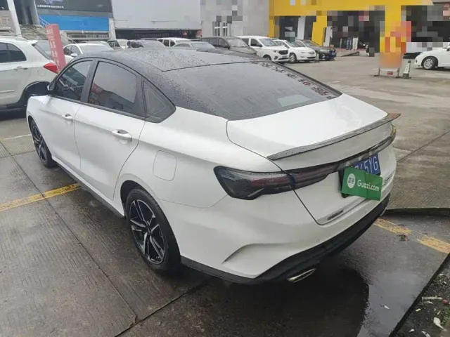 Geely Binrui — Фото автомобиля 4