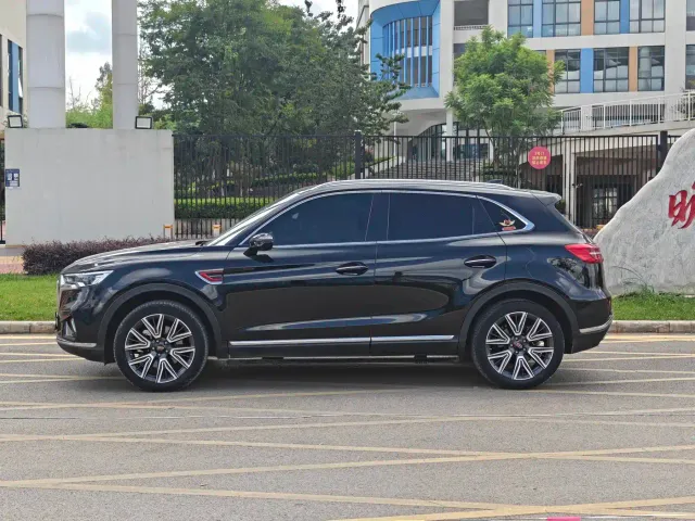 Hongqi HS5 — Фото автомобиля 3