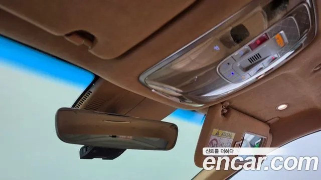 Genesis G90 Бензин 3.5 турбо AWD — Фото автомобиля 28
