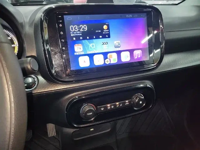 Roewe Clever — Фото автомобиля 12