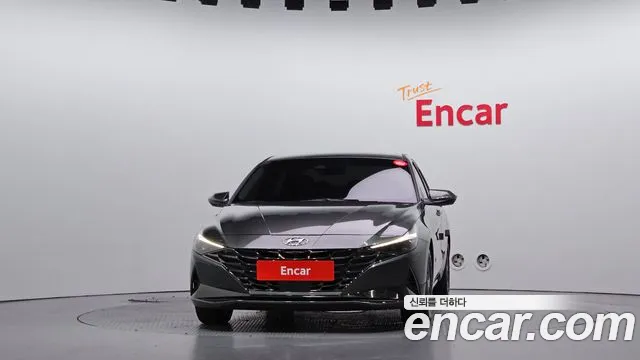 Hyundai Avante CN7 — Фото автомобиля 3