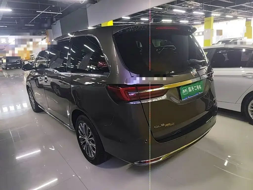 Buick Buick GL8 2023 Land Business Class Smart Premium — Фото автомобиля 4